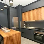 Apartmán Luxurious Square 21 *