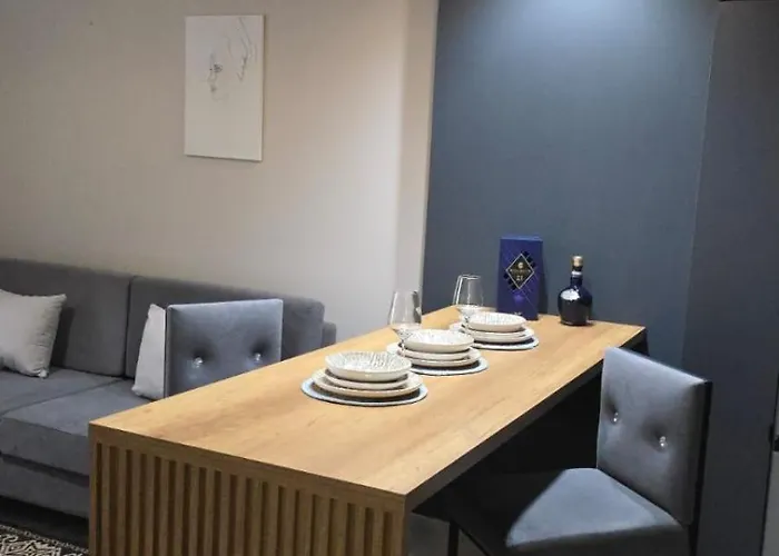 公寓 Luxurious Square 21 地拉那