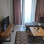 Luxurious Square 21 * Tirana